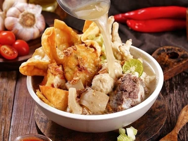 Batagor kuah.