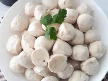 Bakso ayam.