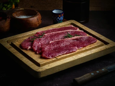 Slice beef.